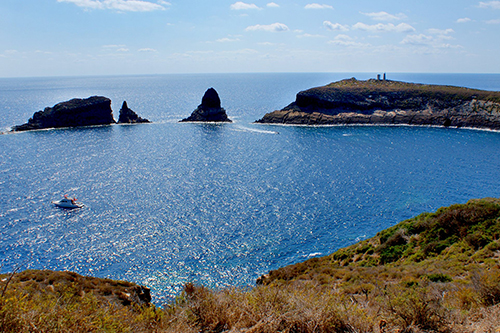 Do not miss this archipelago of small Spanish islands of volcanic origin, located in the Mediterranean Sea; 49 km away from the Iberian Peninsula.

More info