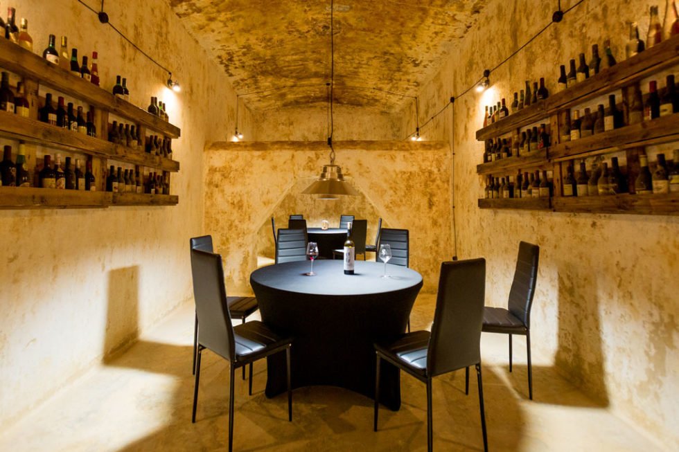 In these wineries you will be able to carry out different experiences that will allow you to know all their history and also taste their different wines. DISCOVER US!
More info